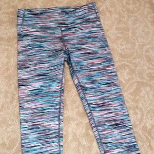 ATHLETA- Kid's Printed Capri Leggings